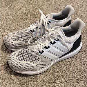 Adidas Men's White and Black Athletic Sneakers
